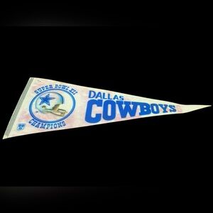 NFL Dallas Cowboys Super Bowl X11 1978 felt pennant 30” with original price tag